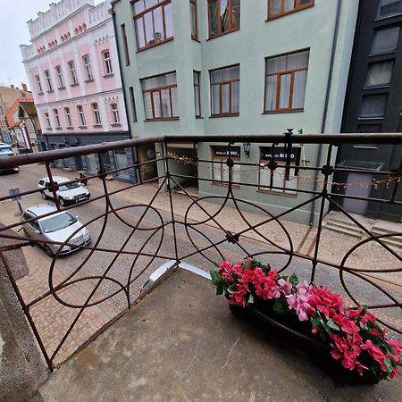 Rigas 20/1 Apartaments Цесис Экстерьер фото