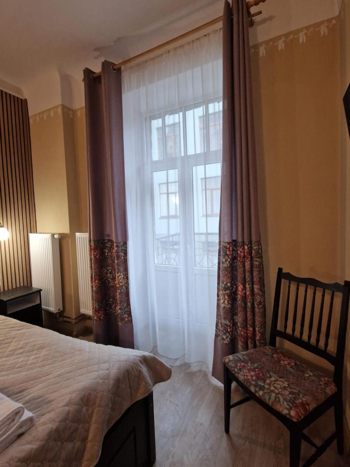 Rigas 20/1 Apartaments Цесис Экстерьер фото